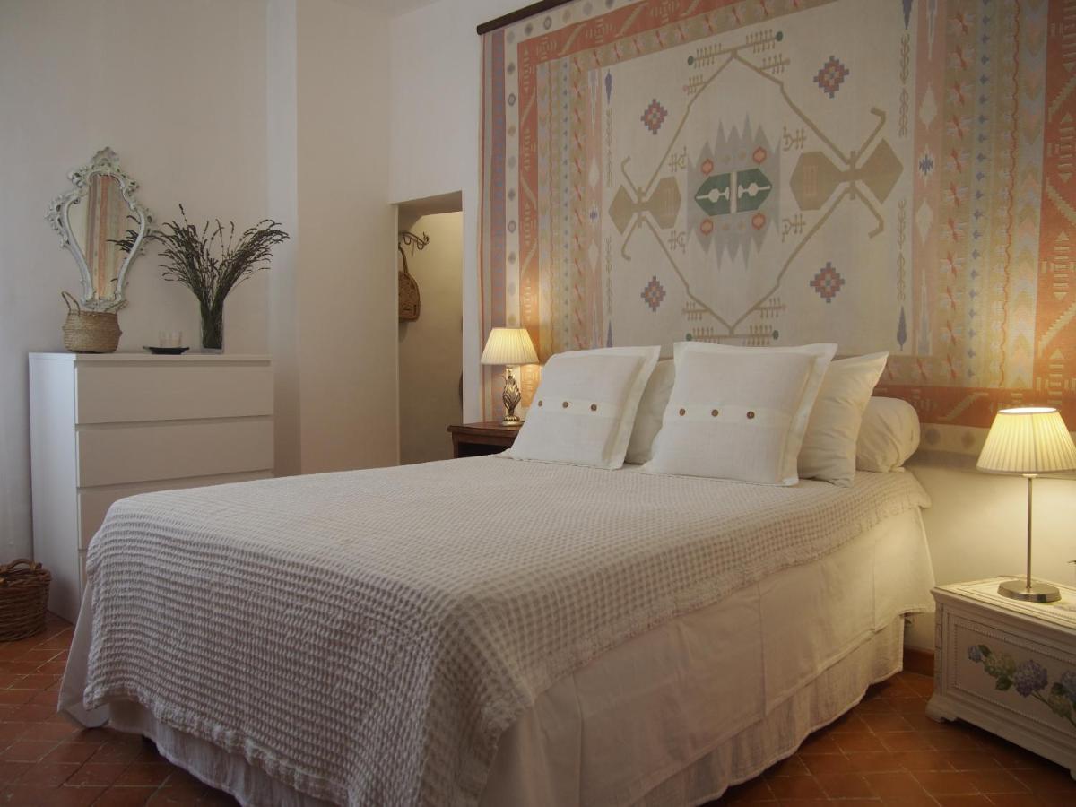 La Vita Dolce, Luberon Grambois ภายนอก รูปภาพ