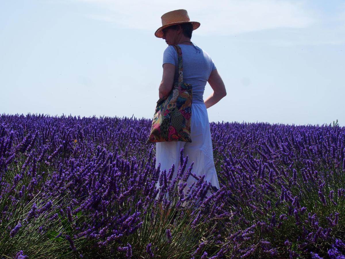 La Vita Dolce, Luberon Grambois ภายนอก รูปภาพ