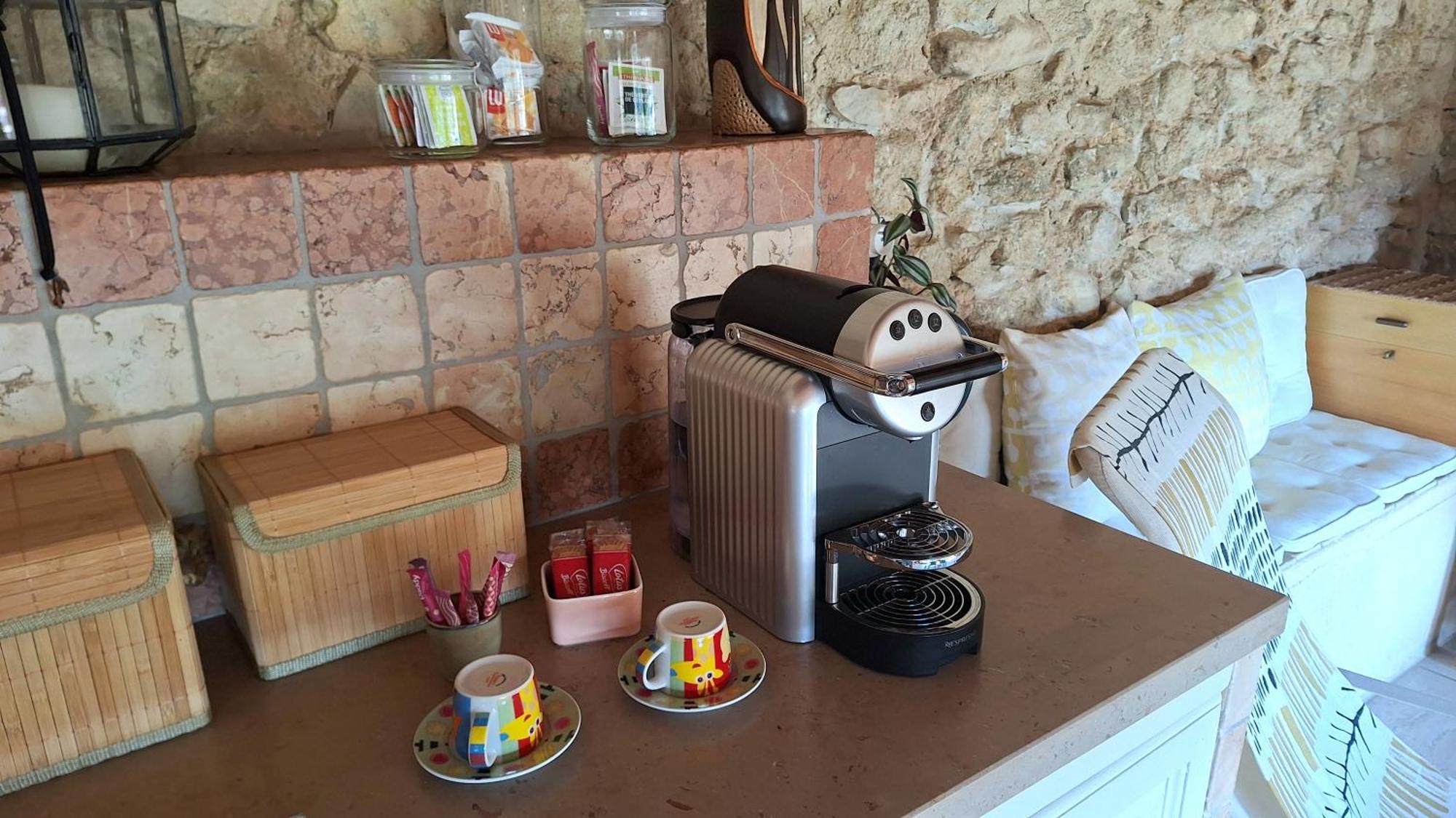 La Vita Dolce, Luberon Grambois ภายนอก รูปภาพ
